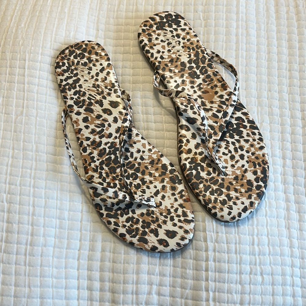Aerie Flip Flops